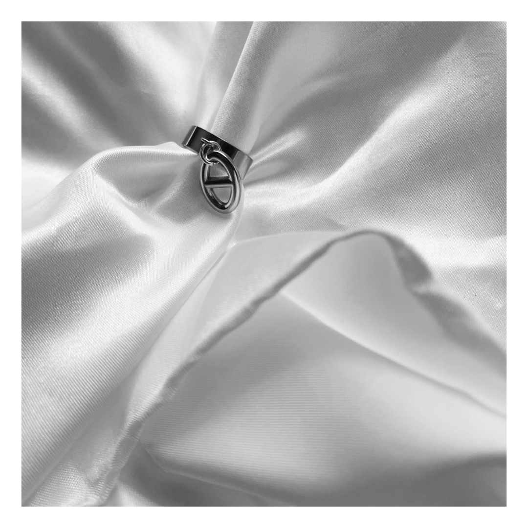 Bague Alizée – Bague argentée à breloque maille marine