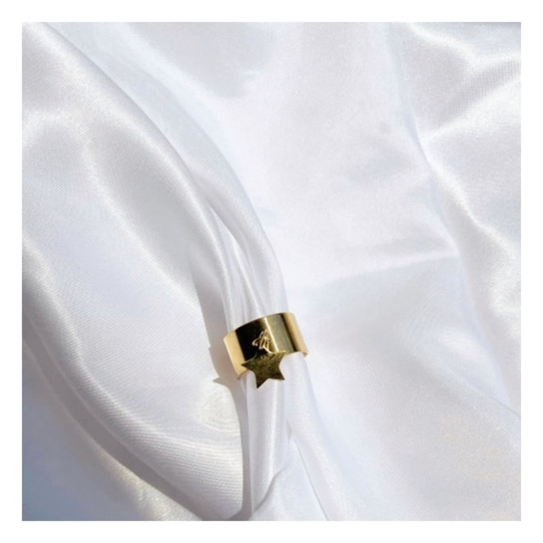 Bague Estelle – Bague dorée avec breloque étoile en acier inoxydable