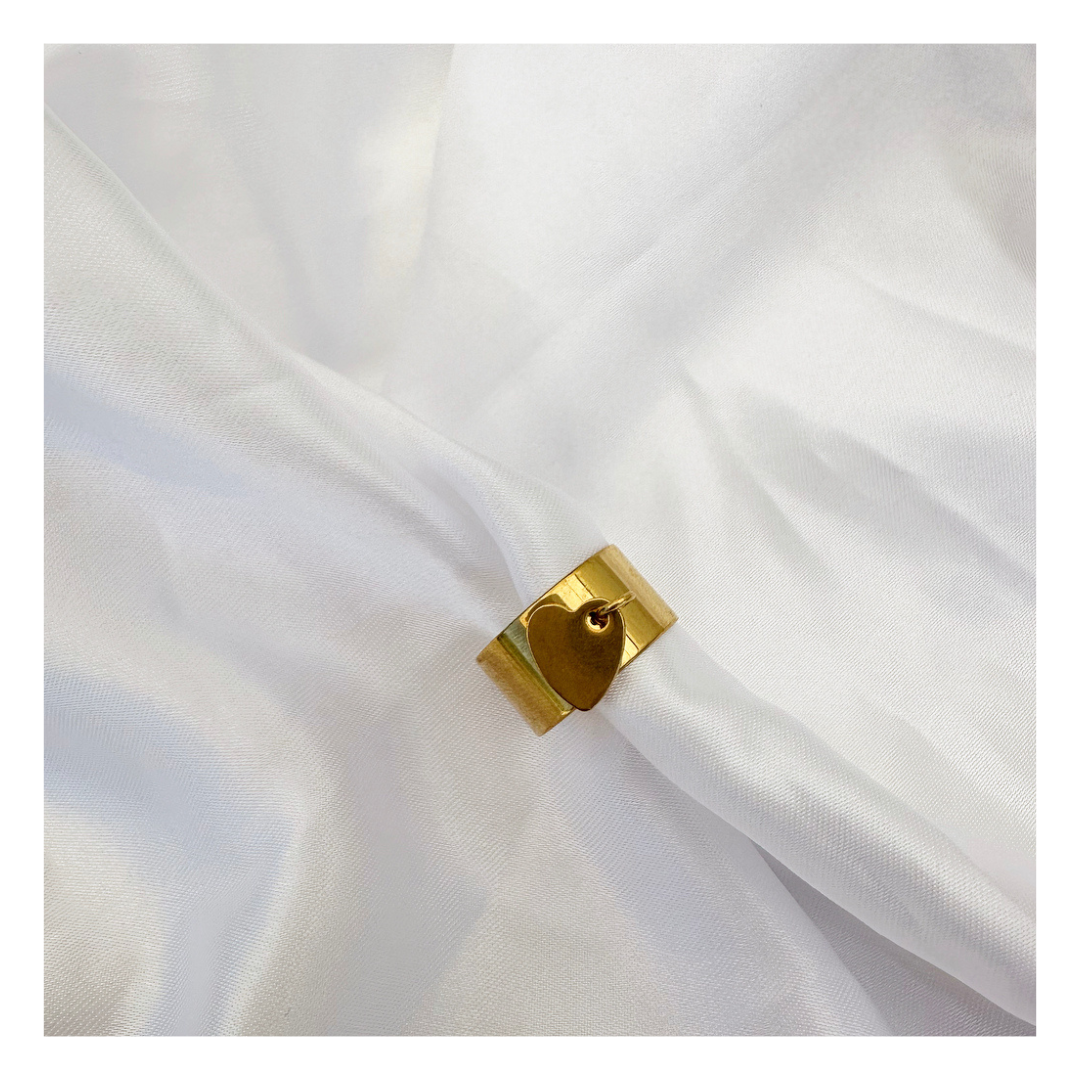 Bague Manon – Bague dorée avec breloque cœur en acier inoxydable