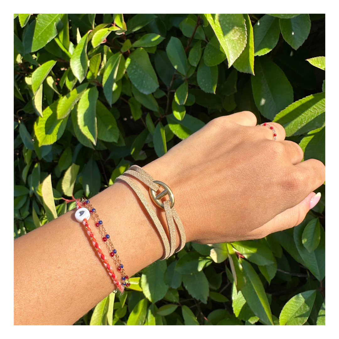 Bracelet Sandy – Maille marine dorée ou argentée sur cordon en suédine