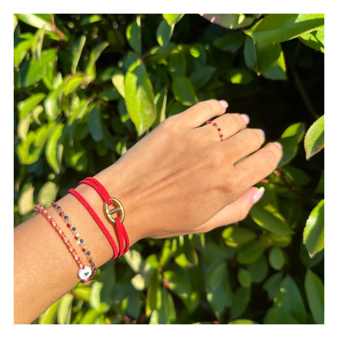 Bracelet Sandy – Maille marine dorée ou argentée sur cordon en suédine
