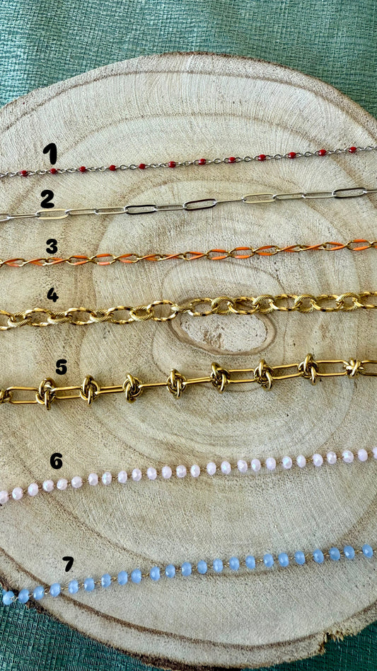 Sélection de chaînes et colliers dorés et colorés pour composer un collier personnalisé LAUTHENTIK