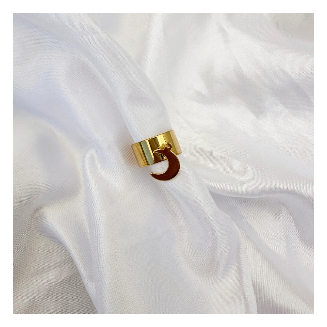Bague Luna – Bague dorée avec breloque pendante